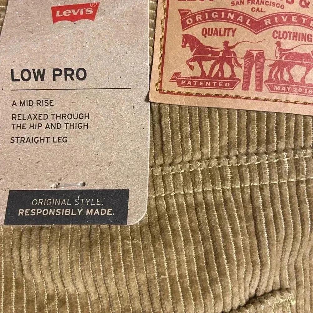 🍁 New with tags corduroy women’s pants 🍁 - Picture 5 of 5